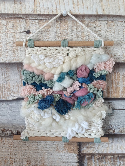 Tissage mural Artisanal " Douceur organique" (16X20cm)