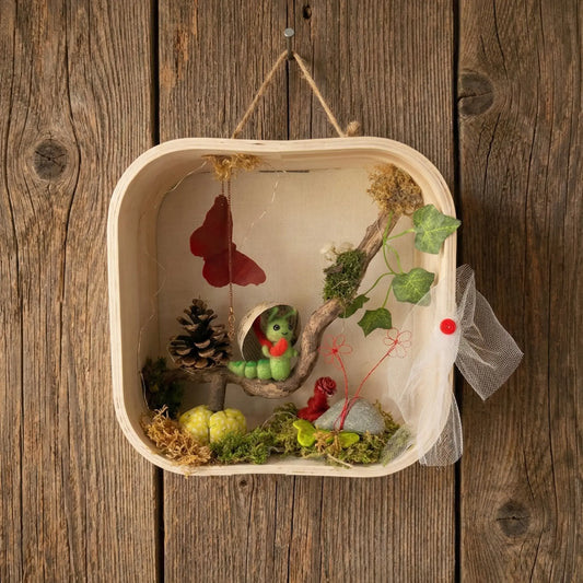 la clairière des métamorphoses - cadre diorama poétique et écoresponsable (25x25cm)